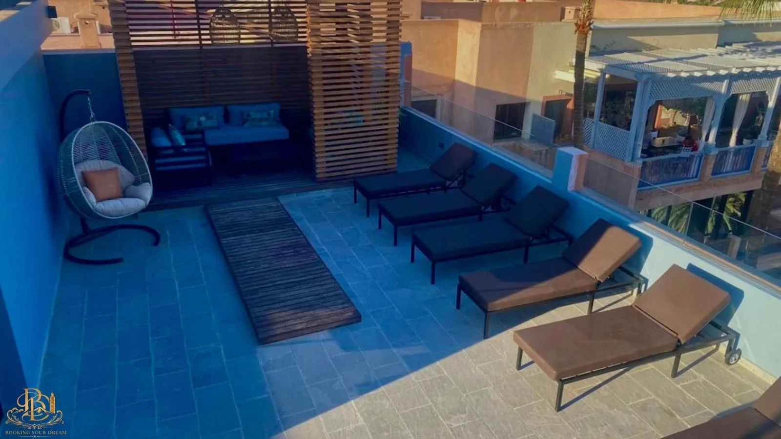 Spacious Modern Apartment thumbnail 5